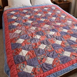 Handmade patchwork Coral & Lavender Patchwork Quilt - Home Bedding
